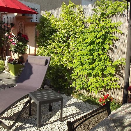 Mas De La Coucourde Bed & Breakfast Paluds de Noves Dış mekan fotoğraf